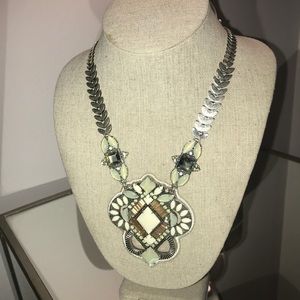 Stella & Dot Kaia Pendant Necklace